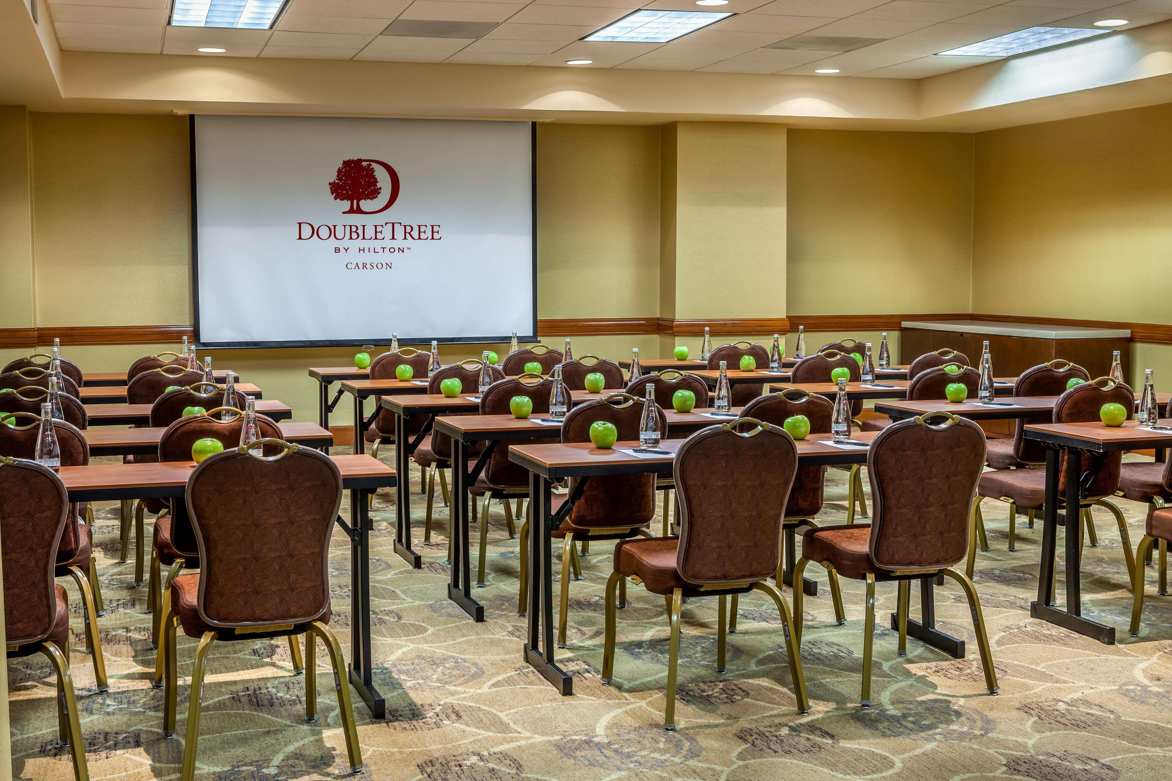 Doubletree By Hilton Carson Hotel Eksteriør billede